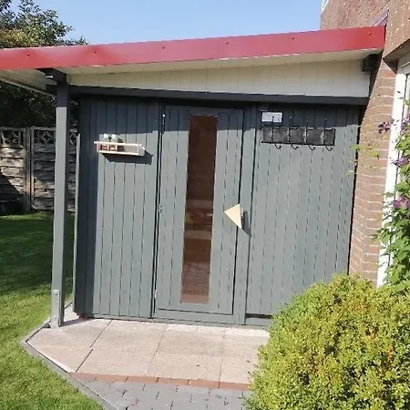 Pelles Kuestenperle, Nordsee, Mit Kamin, Sauna, Wintergarten, Strandkorb *
